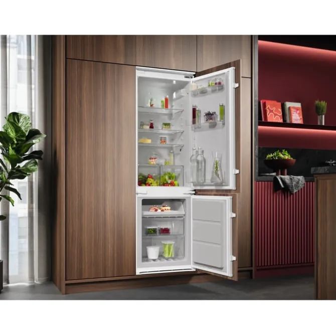 7000 NoFrost CoolAssist® Koel/vrieskast inbouw 178 cm