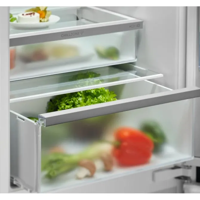 7000 NoFrost CoolAssist® Koel/vrieskast inbouw 178 cm