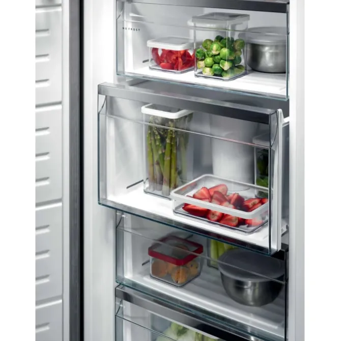 Vrieskast NoFrost 186 cm vingervlekvrije inox